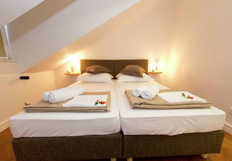 Others Luxury Apartment in Private Home With Private Pool & Garden, Bbq, Wifi, Parking