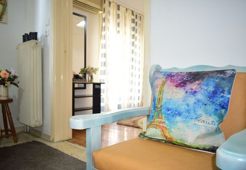 Others Central apt 10min from Acropolis