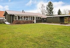 Others 5 Lovely Holiday Home in Juelsminde With Garden
