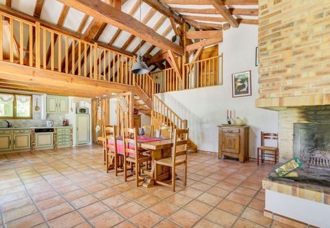อื่นๆ Holiday Home in Laluque With Terrace, Garden and Barbecue
