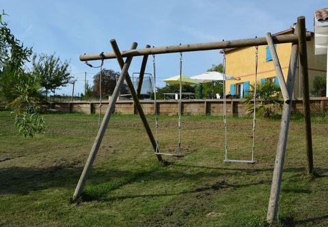 Others Paradise for All, With Private Pool, Trampoline, Table Tennis, Sports Field