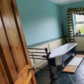 Charming 8-bedroom House in Dundrum 1, Hotel Tipperary-Cahir-Cashel