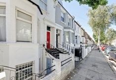 Others 2 Gorgeous 2Bd Flat With Terrace in West Kensington