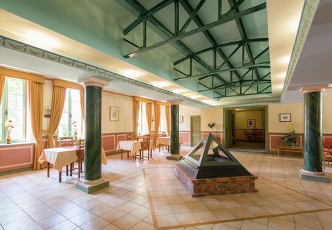 Others Spacious Villa in Drome With Swimming Pool