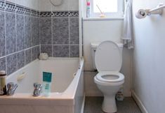 Others 4 Charming 1 Bedroom Apartment
