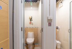 Khác 2 Phranakhon Hostel