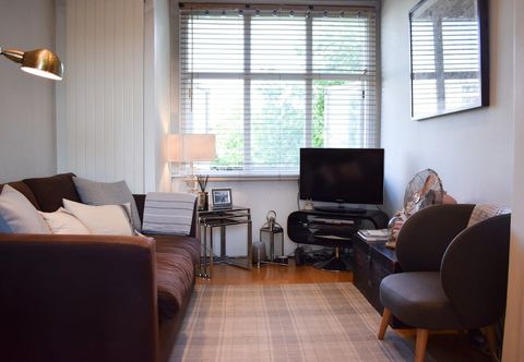 Others Riverside Apartment in Hammersmith