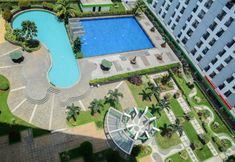 Others 2 Parquette Studio Green Lake Apartment near Ciputat