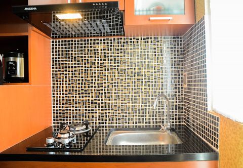 Others Parquette Studio Green Lake Apartment near Ciputat