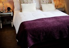 Lainnya 4 The Queens Arms