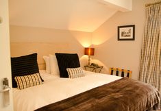 Lainnya 6 The Queens Arms