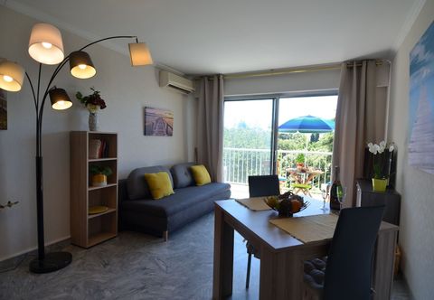 อื่นๆ Large studio 4 persons with balcony Valrose district in Nice
