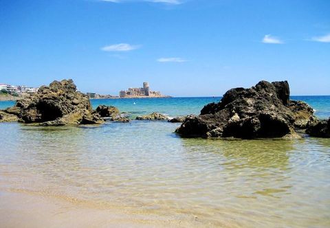Others Apartment With 2 Bedrooms in Le Castella, With Wifi - 350 m From the Beach