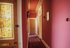 Others 6 Lawrence Street Apartment