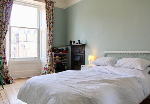 Others Bright 2 Bedroom Flat Next To The Meadows