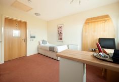 Others 4 Chase Suites