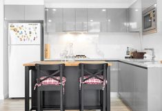 Others 6 Olympic Park Large 1bed Apt+parking Nop01a