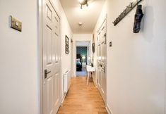 Others 5 Trendy 1-bedroom Apt With Lift in Merchant City