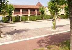 Others 6 Apartment With 2 Bedrooms in Monflanquin, With Wonderful Lake View, Shared Pool, Furnished Garden