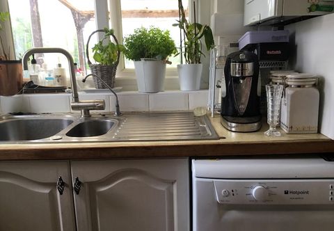 Others House With 4 Bedrooms in Warminster , With Enclosed Garden and Wifi