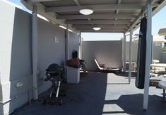 Others 5 Rooftop Travellers lodge