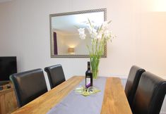 อื่นๆ 3 Elmbrook