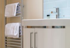 Lain-lain 4 7 Hotel Diner