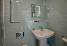 Lain-lain 5 7 Hotel Diner