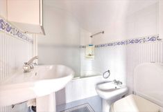 Others 6 Apartment With 4 Bedrooms in Marinha Grande, With Wonderful sea View, Terrace and Wifi - 350 m From the Beach