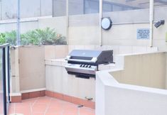 Lainnya 3 Amazing Studio With Pool in Central Sydney
