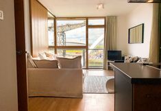 Others 7 Waterfront Apartment near Hydro and SEC