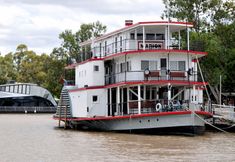 Others 7 Riverview Rise Retreats