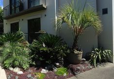 Lain-lain 2 Ascot Parnell