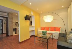 Others 5 Paseo de los Tristes