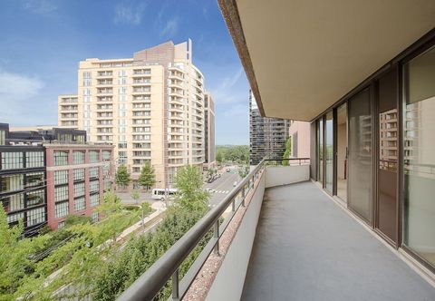 Others Oakwood Arlington