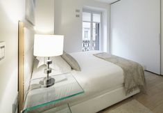 Others 4 Easo Suite 2B Apartment by FeelFree Rentals