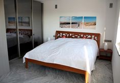 Others 2 Apartment With 2 Bedrooms in Sauerlach, With Indoor Pool, Enclosed Garden and Wifi - 50 km From the Slopes