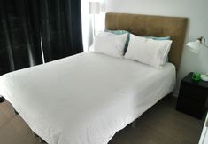 Others 2 Modern 1BR Condo - Stunning View