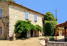 Others 7 House With 6 Bedrooms in Vaison-la-romaine, With Wonderful Mountain View, Private Pool and Enclosed Garden - 45 km From the Slopes