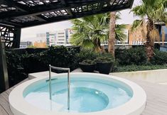 Others 5 Level 8 Marvelous Apartment with pool access