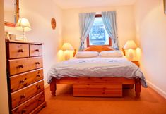Others 3 2 Bedroom Apartment In Stockbridge