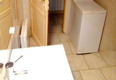Lain-lain 2 House With 2 Bedrooms in St Julien les Rosiers, With Enclosed Garden and Wifi
