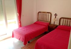 Lain-lain 3 House With 4 Bedrooms in Chiclana de la Frontera, With Wonderful sea View, Shared Pool, Enclosed Garden - 200 m From the Beach