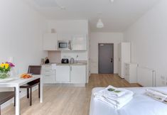 Others 2 Modern, Bright 1BR Studio in Liverpool!