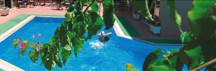 Lainnya Starberry Hotel and Spa