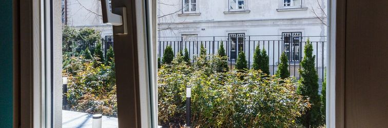 อื่นๆ GreenWood Hostel Centrum