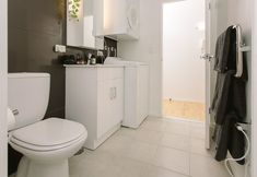Others 5 TOWNY - Penthouse with Carpark - 2 Bedrooms