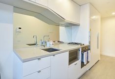 Others 7 Elegant High Rise Apartment with an Unforgettable View