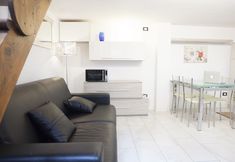 Others 4 Venezia Residence