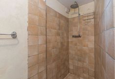 Others 5 House With 2 Bedrooms in L'isle-sur-la-sorgue, With Terrace and Wifi